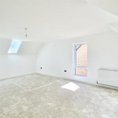 Brookfields Littlethorpe 8